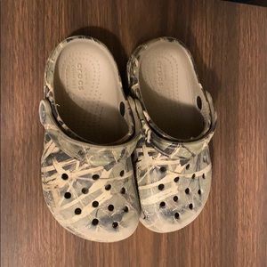 Kids camo crocs